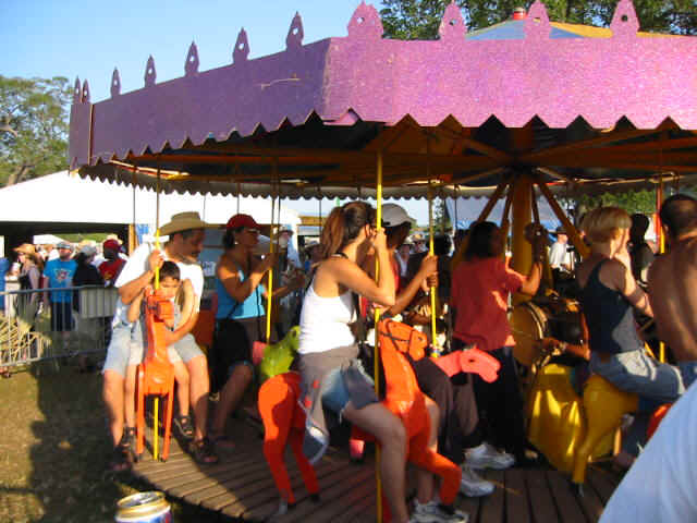 Fest 03 347.jpg (82450 bytes)